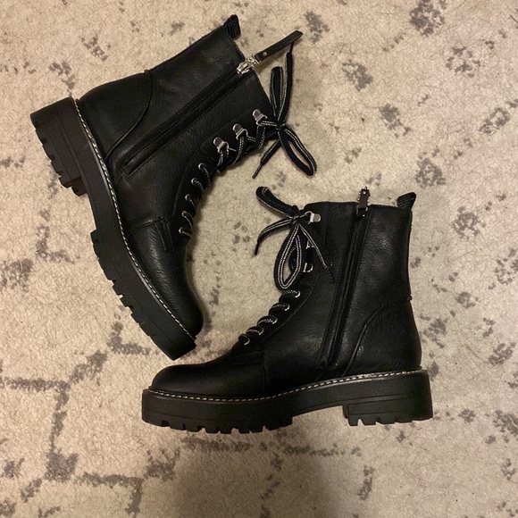 laurie boot sam edelman